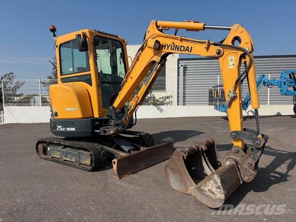 Hyundai R25Z-9 AK Mini ekskavatori < 7 t