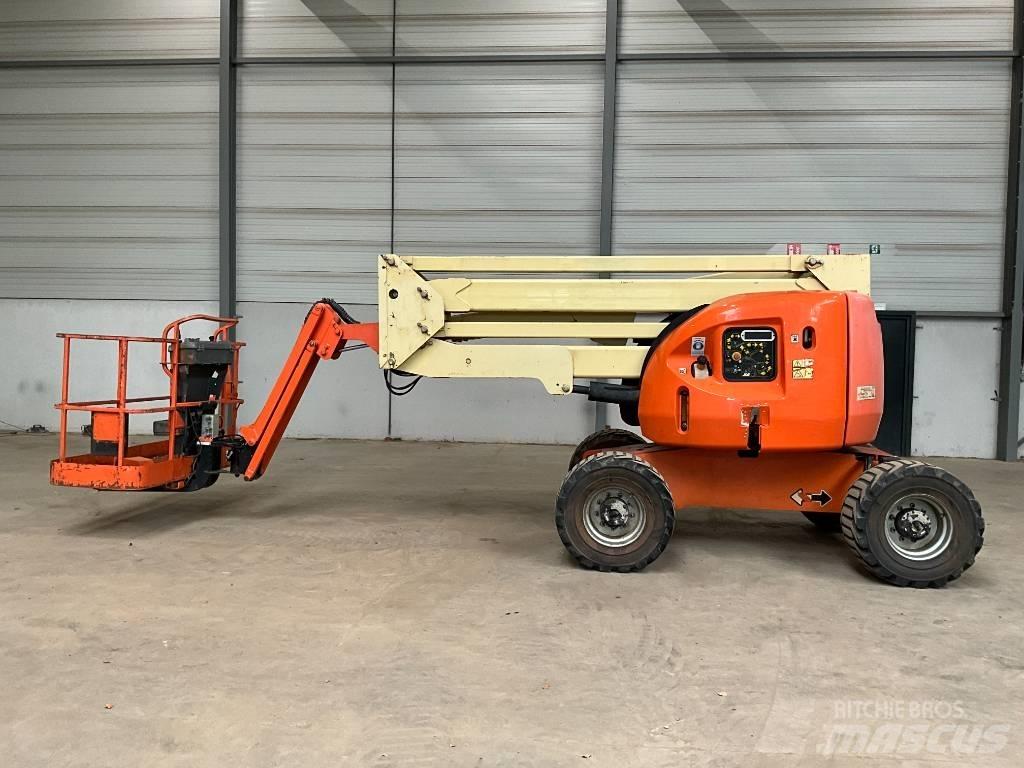 JLG 450 AJ Strēles pacēlāji