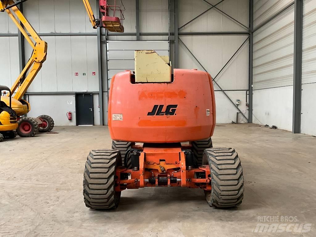 JLG 450 AJ Strēles pacēlāji