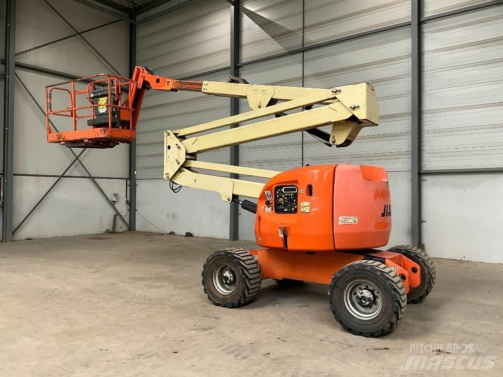 JLG 450 AJ Strēles pacēlāji