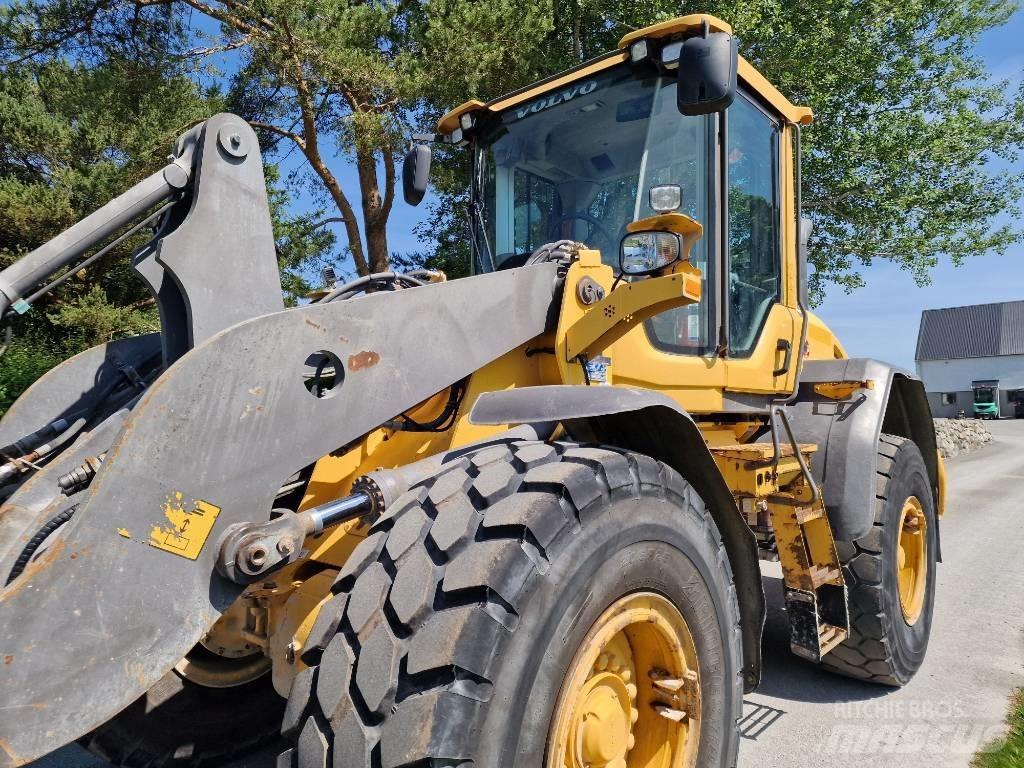 Volvo L 70 G Iekrāvēji uz riteņiem