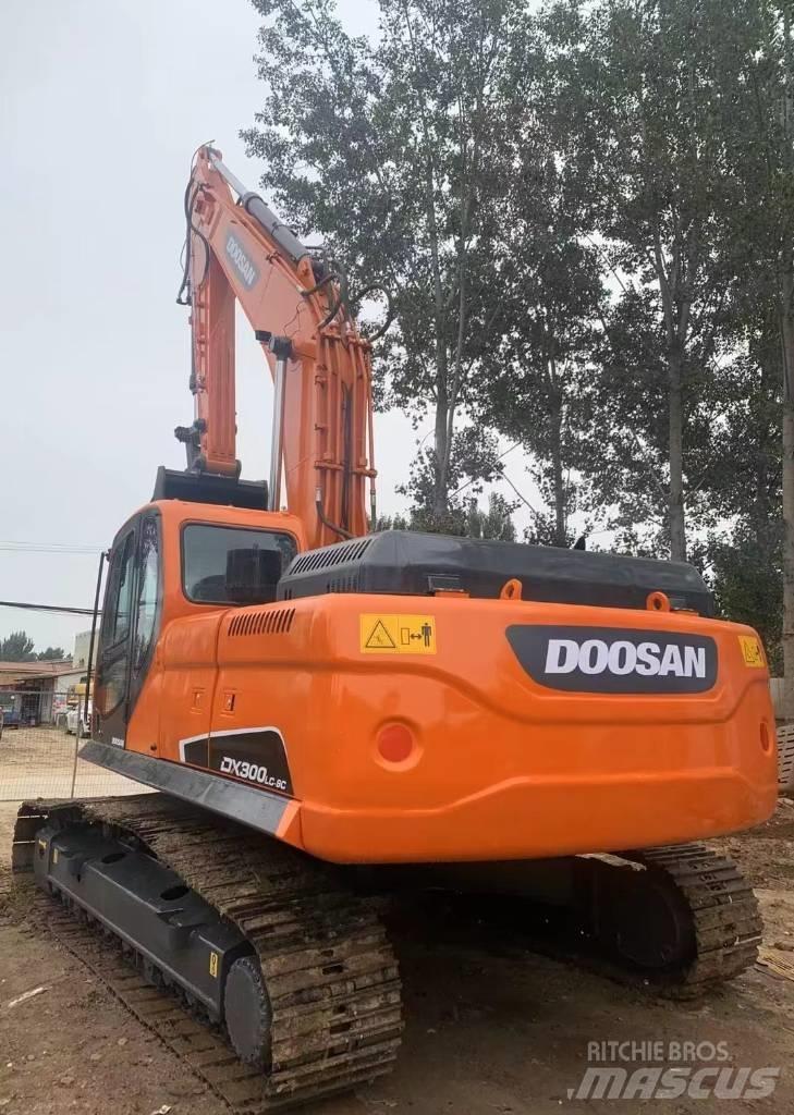 Doosan DX300LC-9C Kāpurķēžu ekskavatori