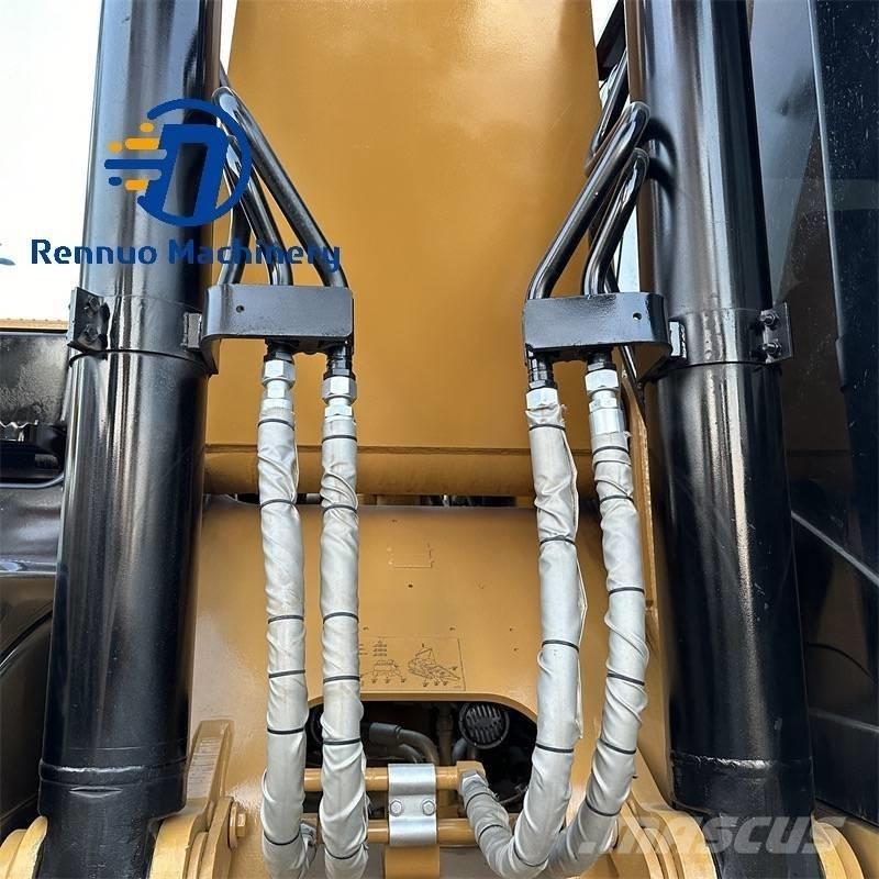 CAT 330 D L Kāpurķēžu ekskavatori