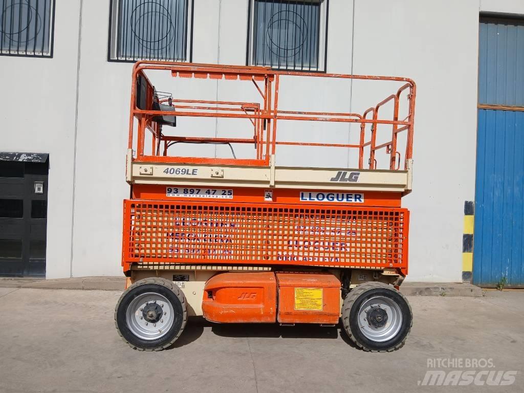 JLG 4069 LE Šķerveida pacēlāji
