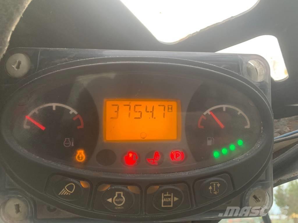 Bobcat S 850 Lietoti riteņu kompaktiekrāvēji