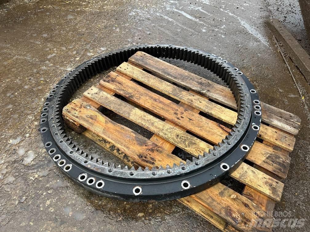 CAT 323 slew ring Asis