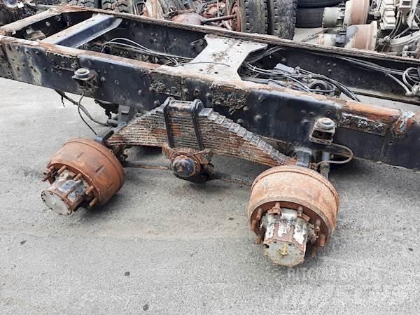 Mercedes-Benz 2222 Asis