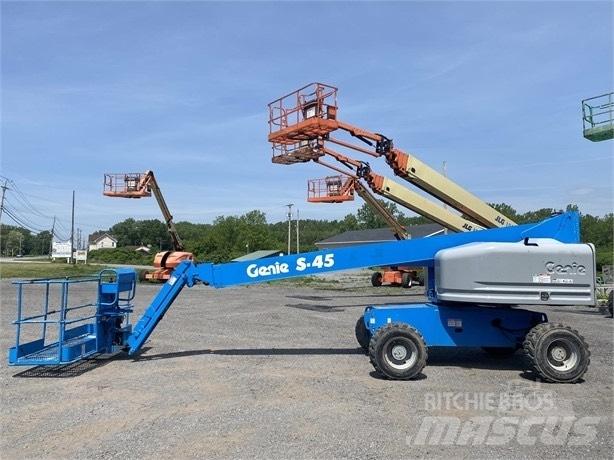 Genie S 45 Teleskopiskie pacēlāji