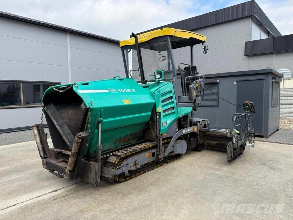 Vögele Super 1300-3i Asfalta klājēji