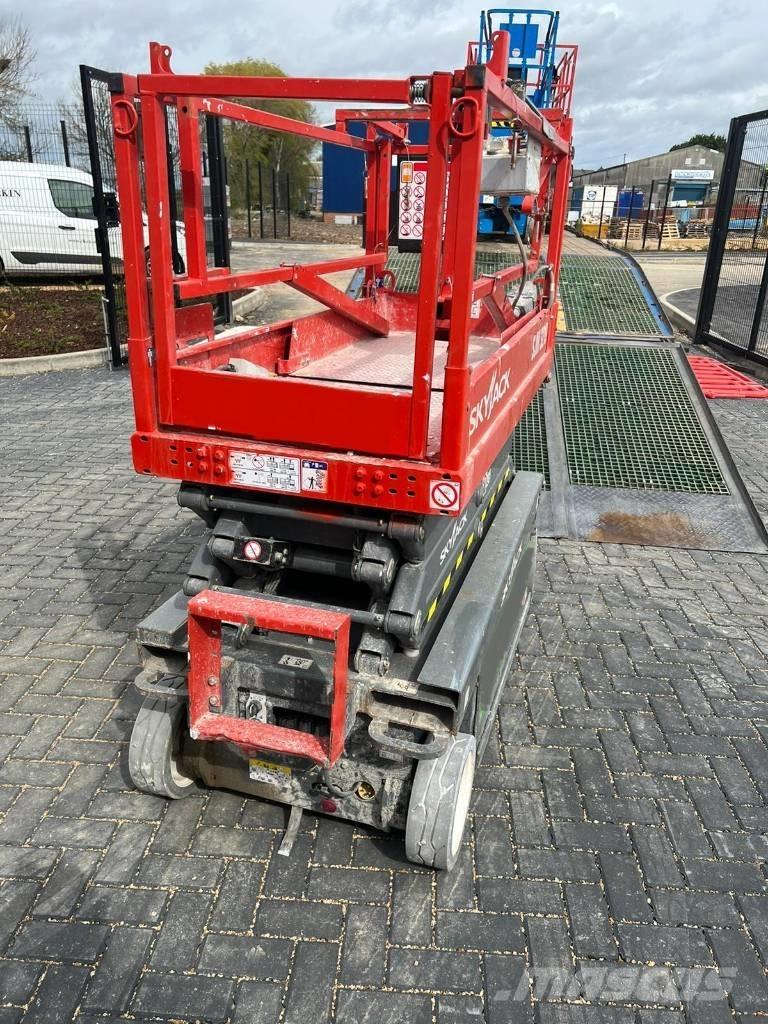 SkyJack SJ 3219 Šķerveida pacēlāji