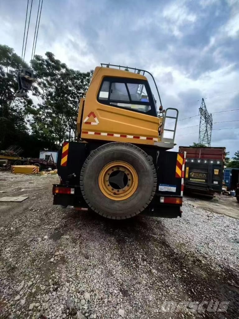 Sany SAC6500T7 Visurgājēji celtņi