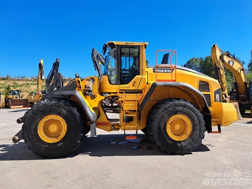 Volvo L 220 H Iekrāvēji uz riteņiem