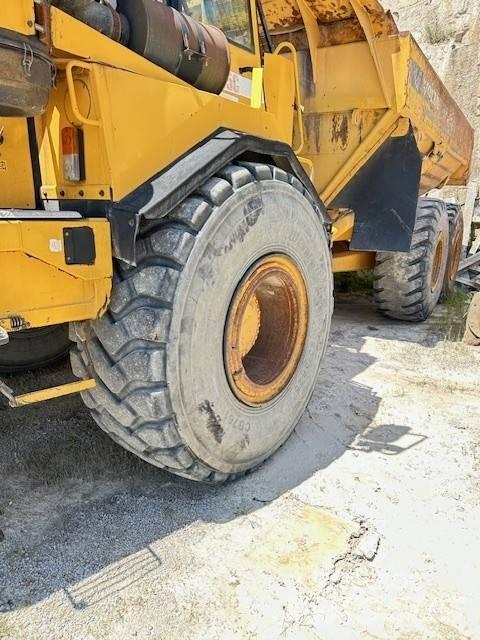 Volvo A 25 C Artikulētie pašizgāzēji