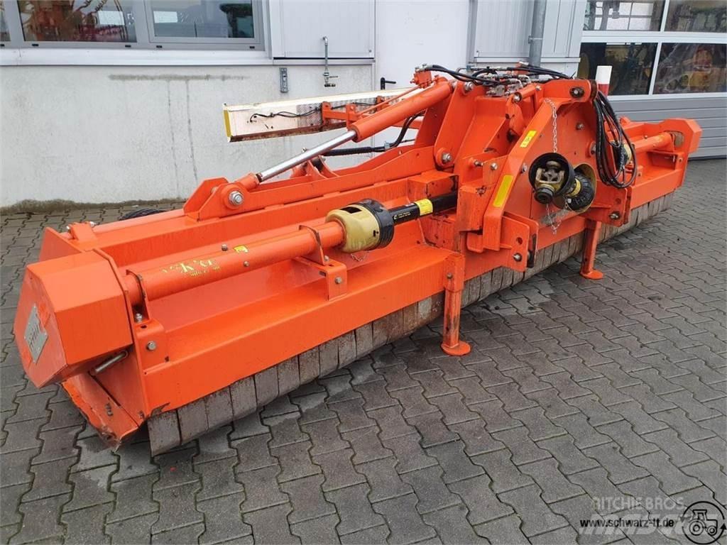 Tierre TRL 440 Pļaujmašīnas/pašgājēji