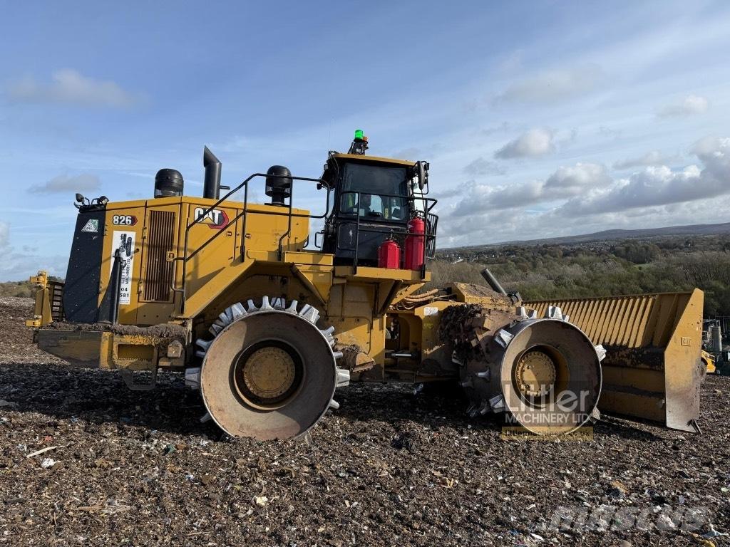 CAT 826 Atkritumu preses