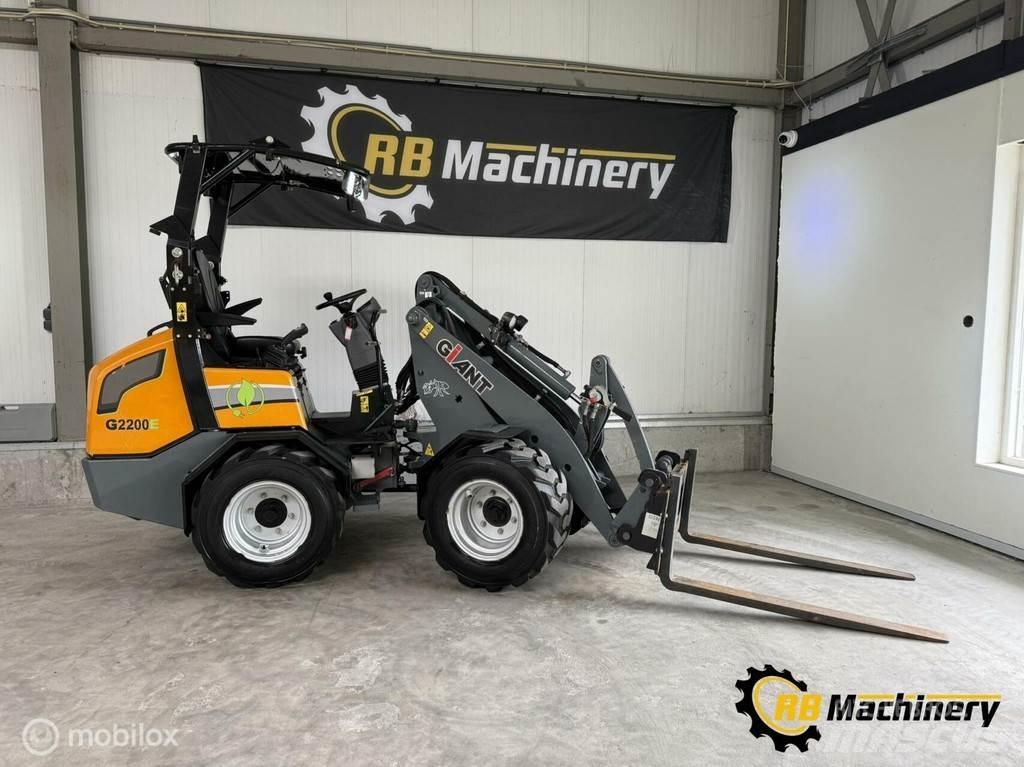 GiANT G2200E Iekrāvēji uz riteņiem