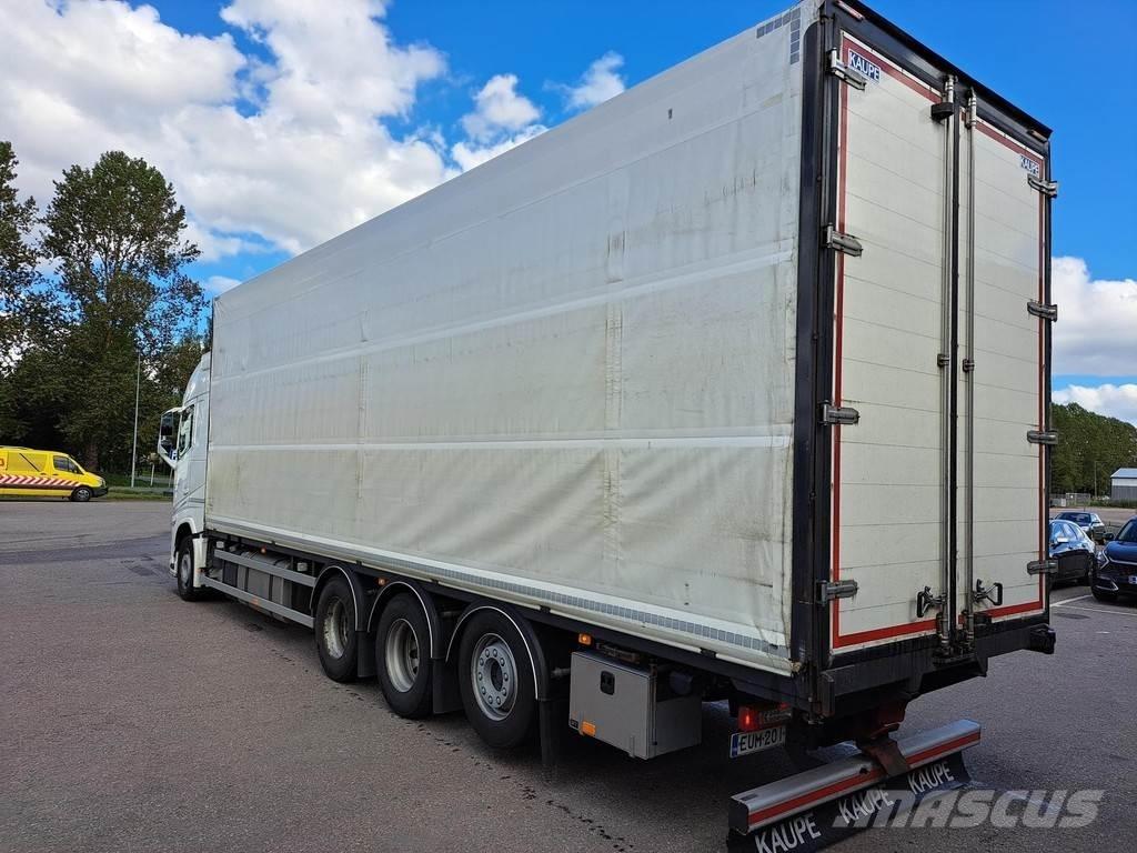 Volvo FH Platformas/izkraušana no sāniem