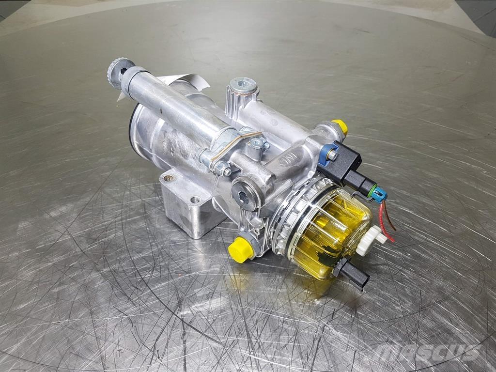 Sennebogen SE1707 Dzinēji