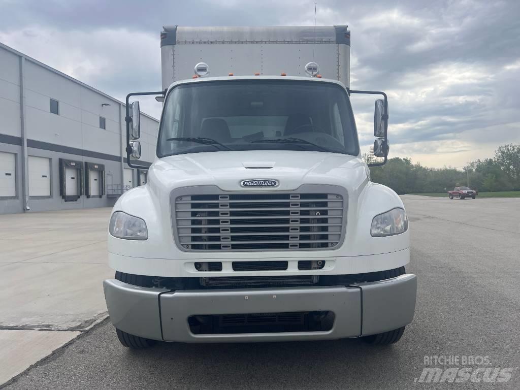 Freightliner M 106 Furgons