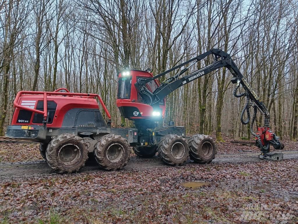 Komatsu 901 XC Harvesteri