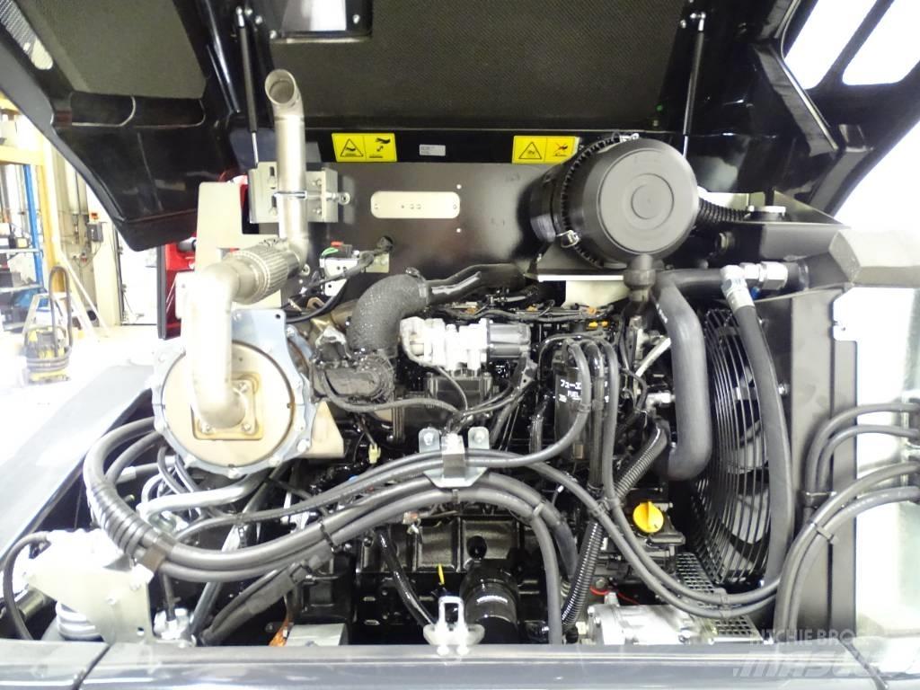 Yanmar V 100-5 Iekrāvēji uz riteņiem
