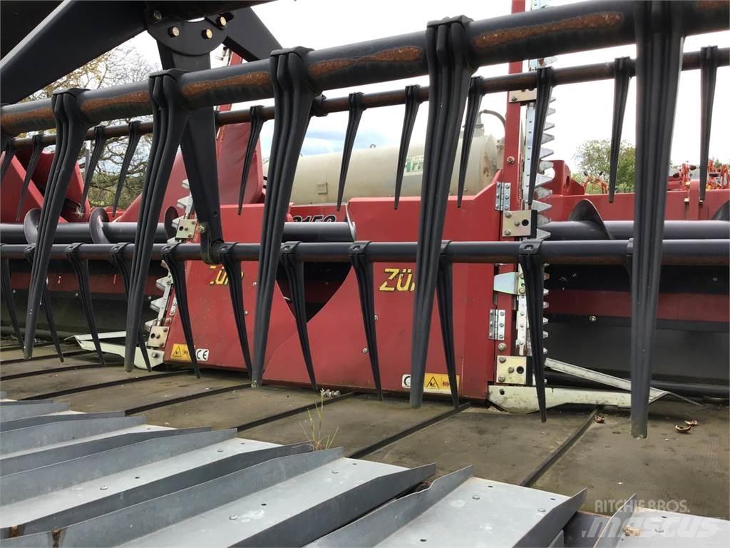 Case IH 3100 Ražas novākšanas galvas