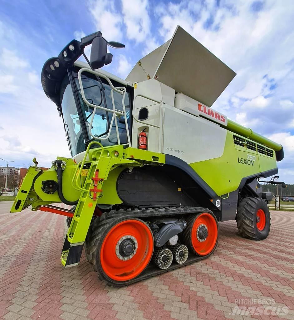 CLAAS Lexion 750 TT Ražas novākšanas kombaini