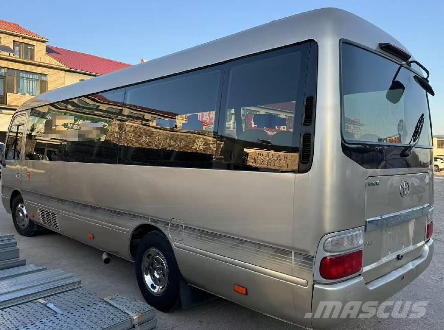 Toyota Coaster Starppilsētu autobusi