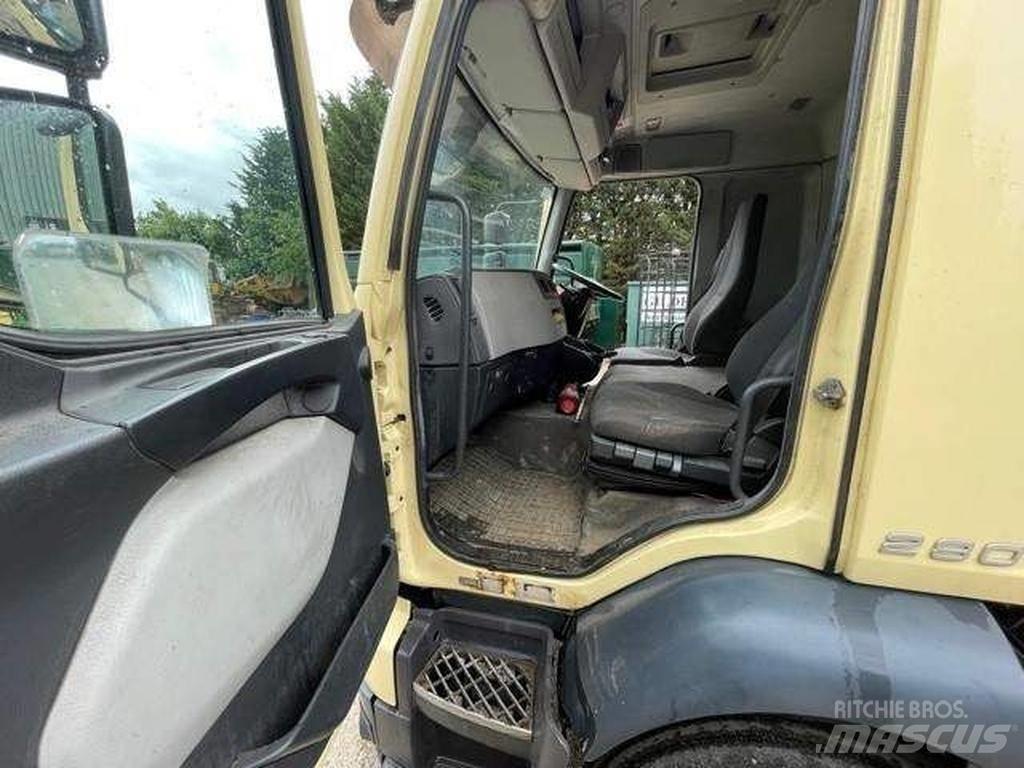 Volvo FL 280 Platformas/izkraušana no sāniem