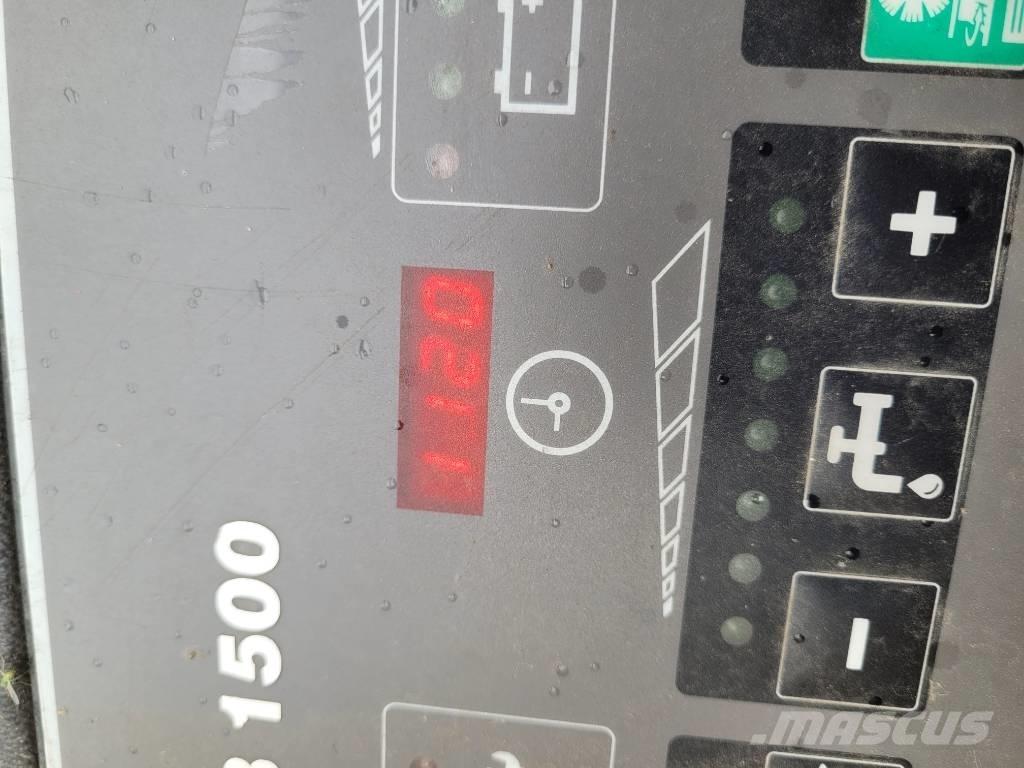 Hako 1500 B Kombinētais skrubis/ slaucītājs