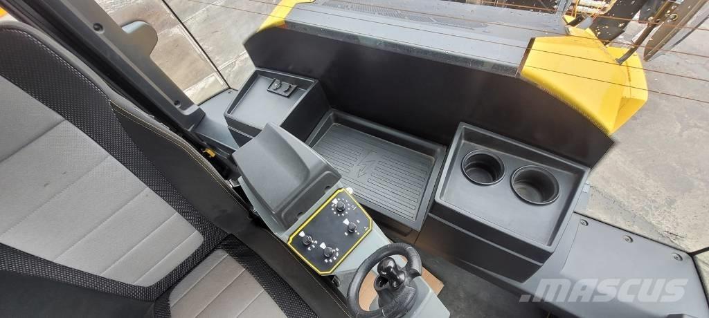 Bomag BW 174 AP-5 AM Divvalču grunts veltņi