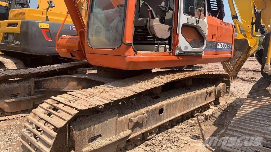Doosan DH 300 LC-7 Kāpurķēžu ekskavatori