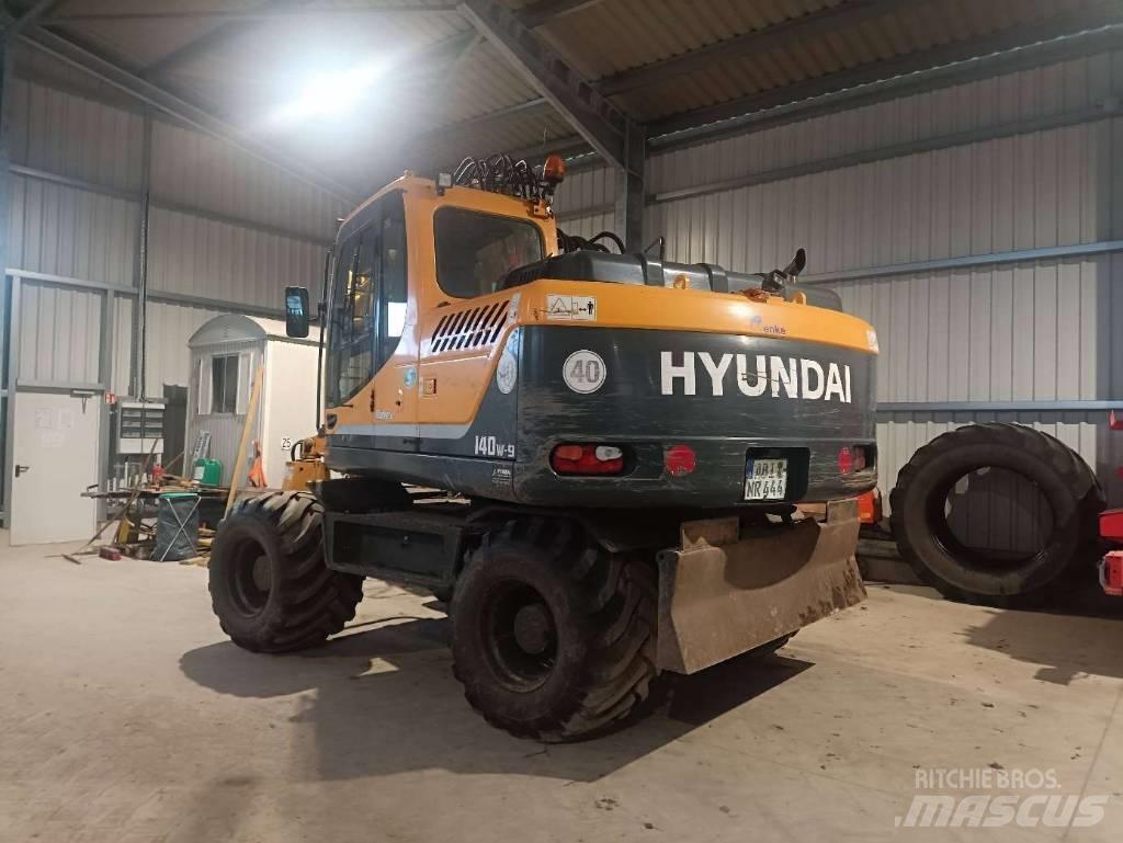 Hyundai RW140-9A Ekskavatori uz riteņiem
