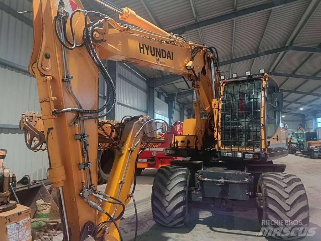 Hyundai RW140-9A Ekskavatori uz riteņiem