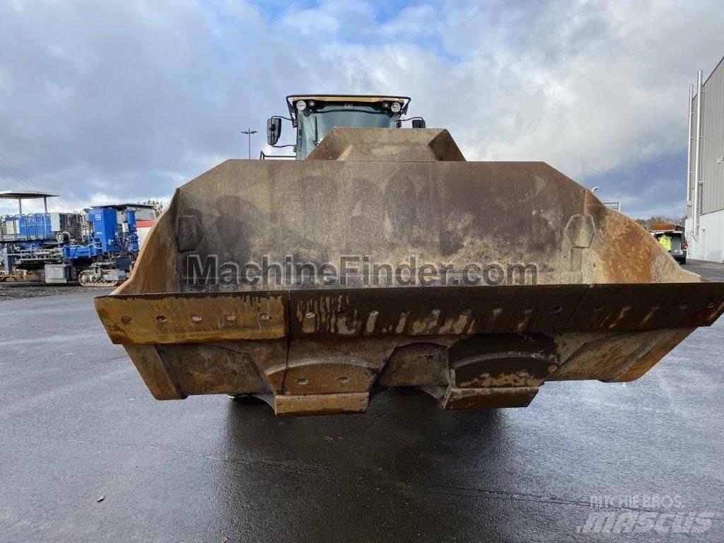 CAT 966 M XE Iekrāvēji uz riteņiem