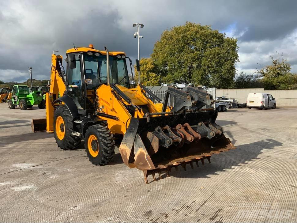 JCB 3CX Ekskavatori-iekrāvēji