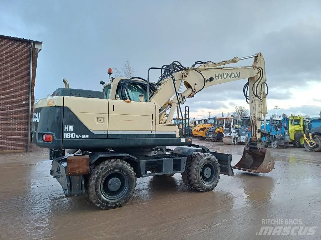 Hyundai HW 180 - 9A Ekskavatori uz riteņiem