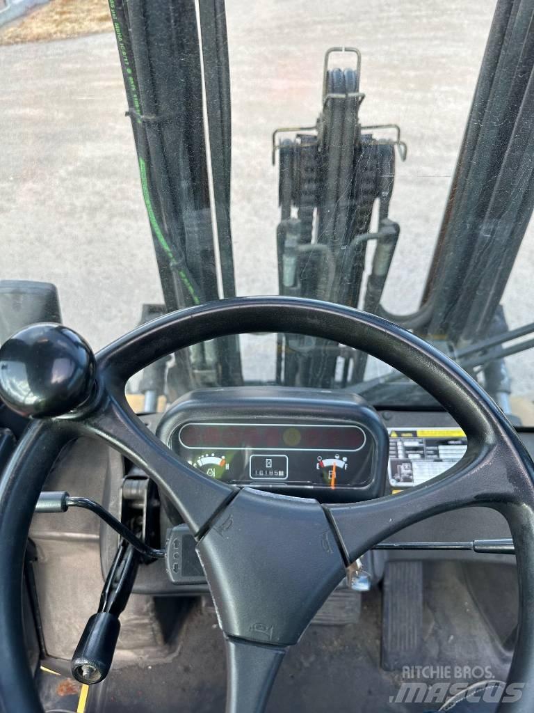 CAT DP 25 K Tehnika ar dīzeļa dzinēju