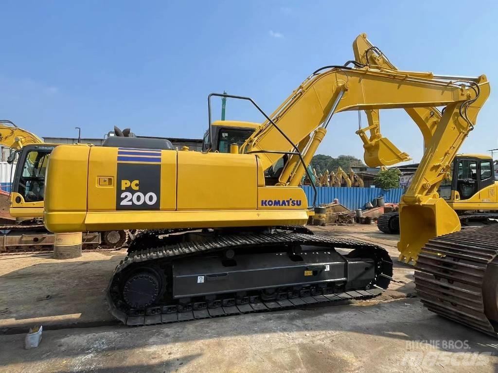 Komatsu PC 200-7 Kāpurķēžu ekskavatori