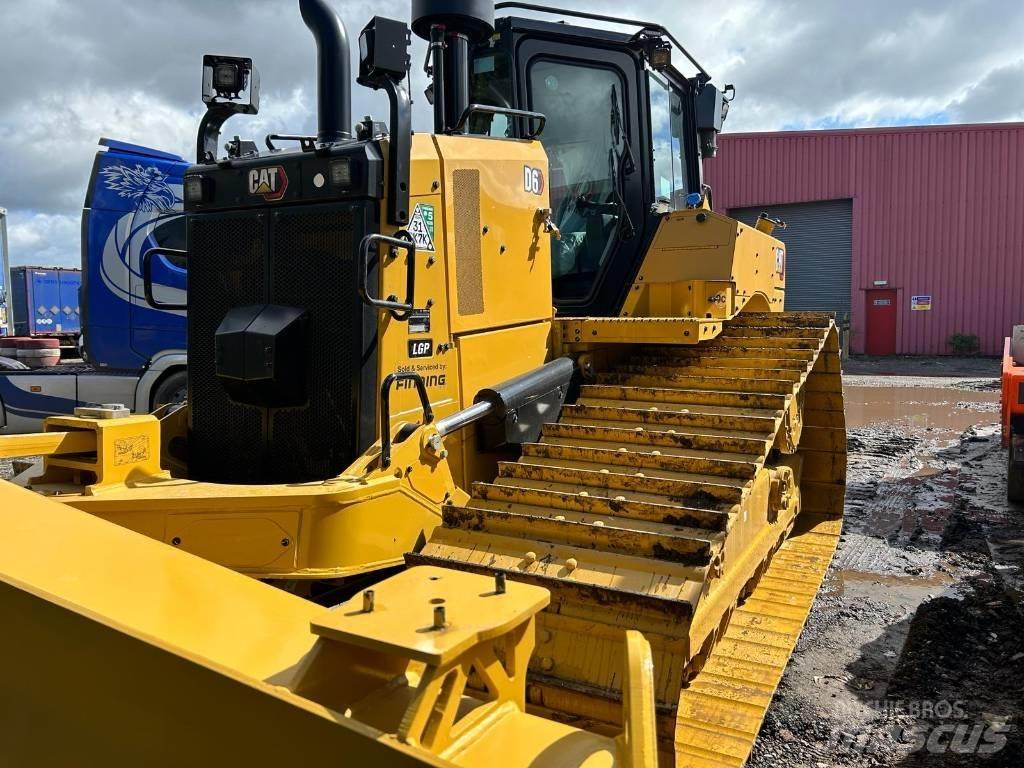 CAT D 6 LGP Kāpurķēžu buldozeri
