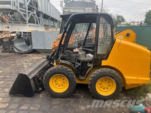 JCB 170 Lietoti riteņu kompaktiekrāvēji