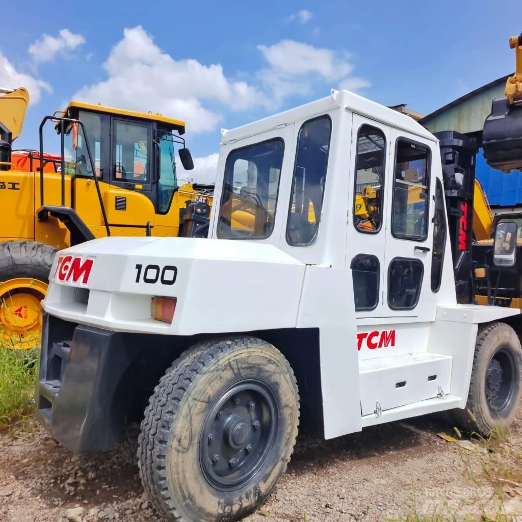 TCM FD 100 Tehnika ar dīzeļa dzinēju