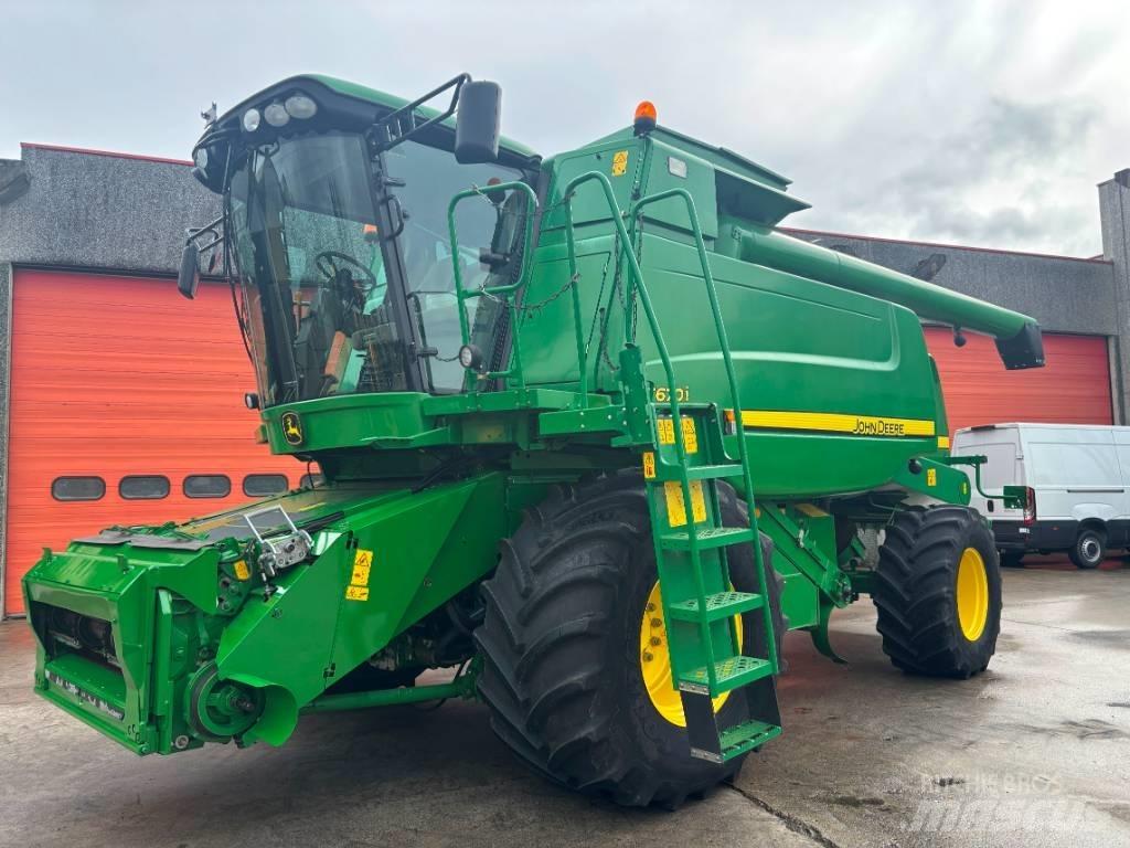 John Deere T 670 i Ražas novākšanas kombaini