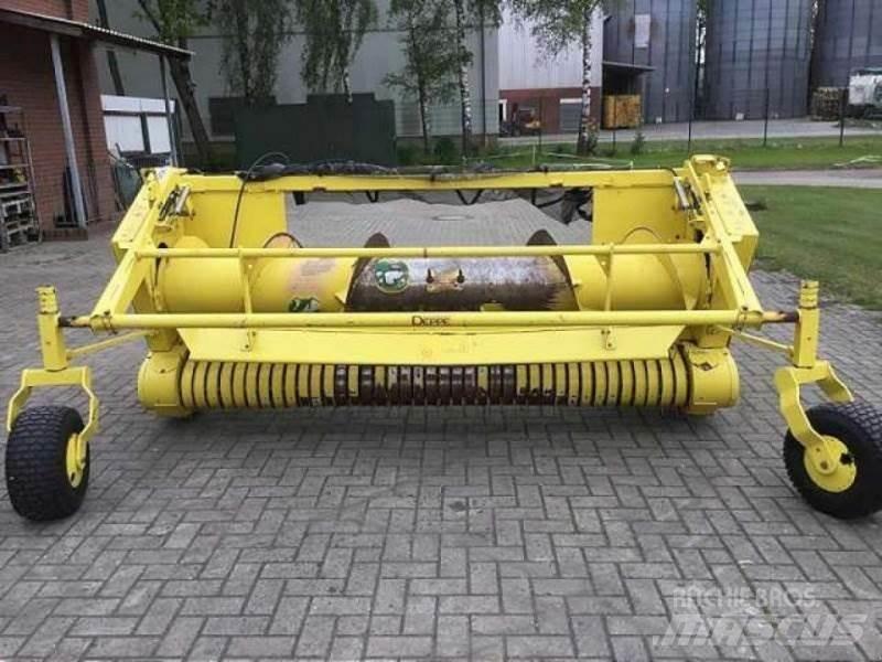 John Deere 630 B Ražas novākšanas kombainu papildaprīkojums
