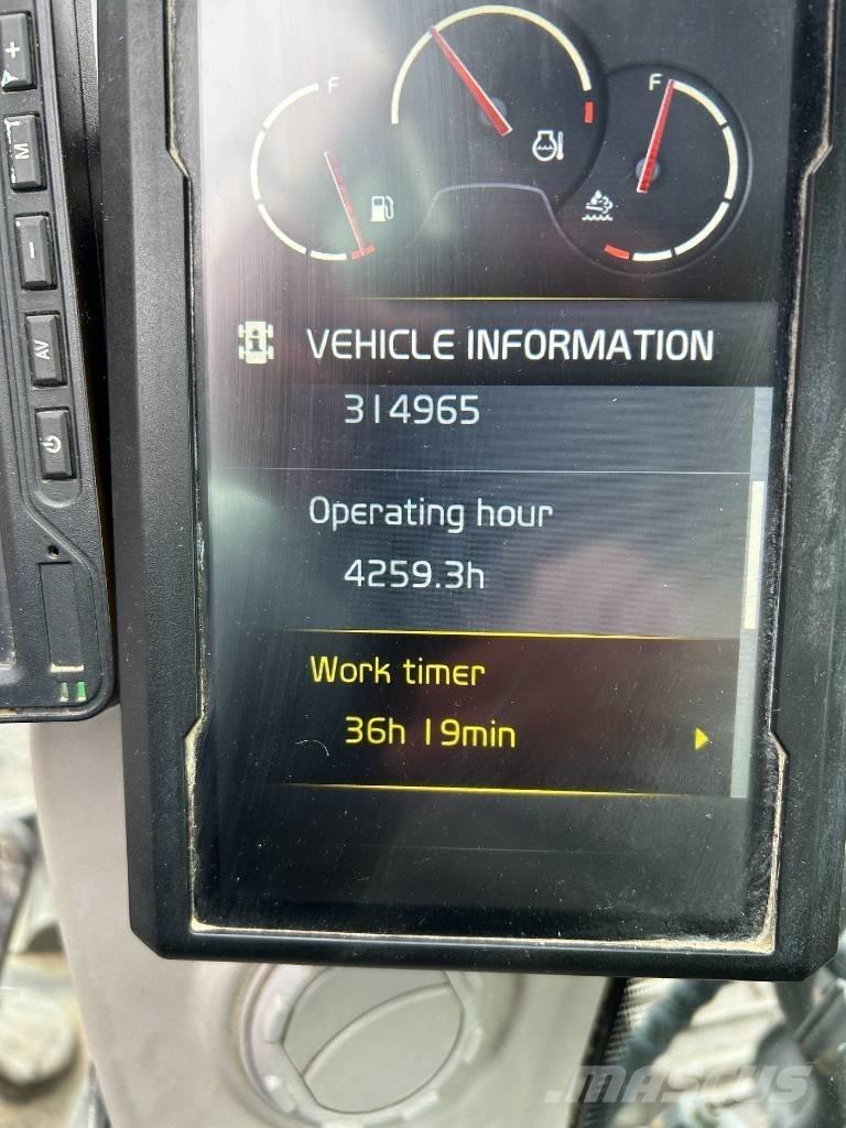Volvo ECR 145 EL Kāpurķēžu ekskavatori