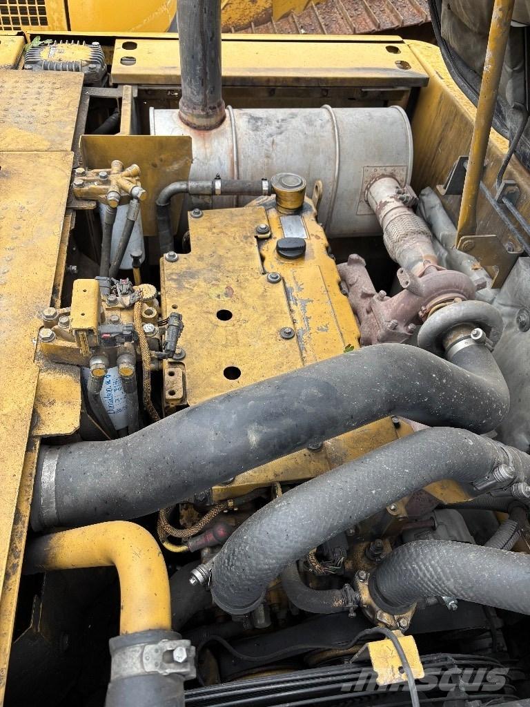 CAT 320 D L Kāpurķēžu ekskavatori