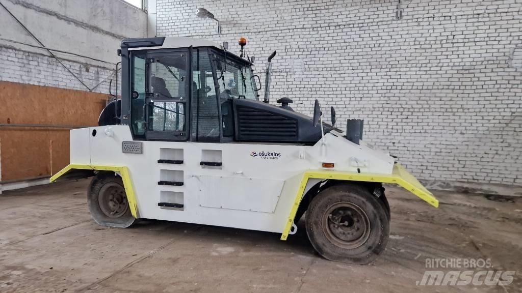 Bomag BW 24 R Pneimatiskie veltņi