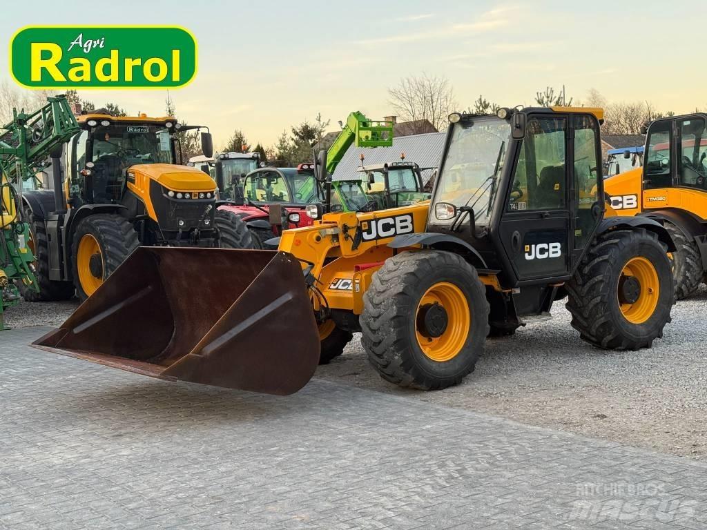 JCB 526-56 Agri Teleskopiskie riteņu iekrāvēji