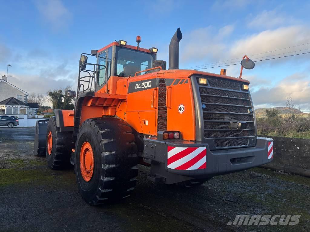 Doosan DL 500 Iekrāvēji uz riteņiem