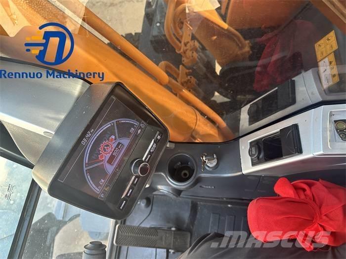 Hyundai 210W-9 Ekskavatori uz riteņiem